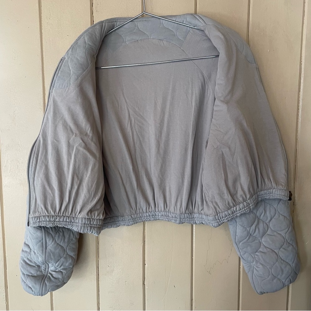 Lululemon Quilted Bomber Jacket Riverstone Size 8 - Picture 9 of 9
